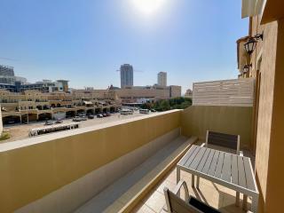 Townhouse with Live-in Maids - Dubai - 4