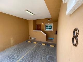 Townhouse with Live-in Maids - Dubai - 3