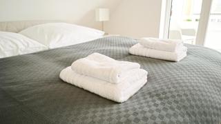 LIGHTHOUSE HOMES - moderne Ferienwohnungen mit Terrasse am Kirchenplatz - Warnemünde - 6