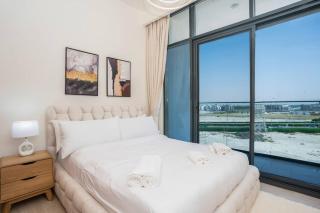 Luxury 1 BR apartment in Azizi Riviera 32 - Dubai - 0