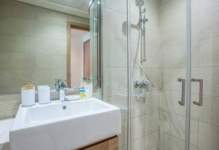 Luxury 1 BR apartment in Azizi Riviera 32 - Dubai - 7