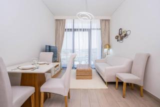 Luxury 1 BR apartment in Azizi Riviera 32 - Dubai - 1