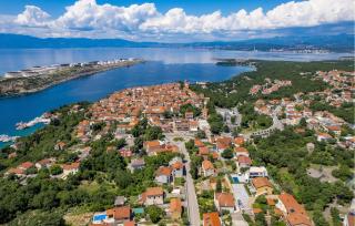 Awesome Apartment In Omisalj - Omišalj - 9