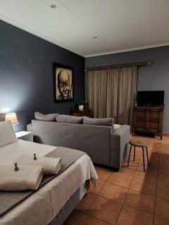 Studio in Lynnwood garden estate - Pretoria - 8