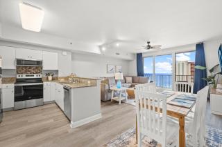 Modern Beachfront Condo on the Beach Sleeps 6! by Dolce Vita Getaways PCB - Panama City Beach - 9