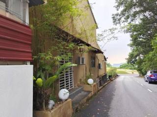 Hill Top 2StoreyHouse BktAntarabangsa,Free Unlimited Parking - 0