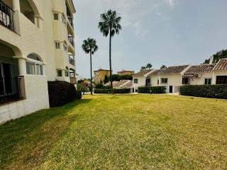 Bajo con terraza en la Costa del Sol - Málaga - 9