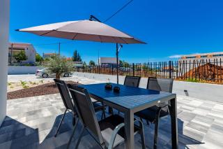 Casa MiA Apartments with parking - 2