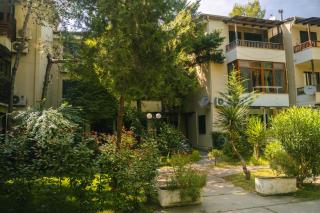 Beach Flat on Relaxing Residence - 2