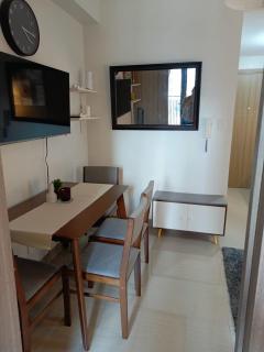 Shore 2 Residences high speed Internet walking distance to MOA and IKEA - Manila - 8