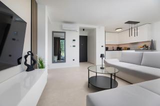 Brand new "Villa Z" by EL-PI TOURS - 4