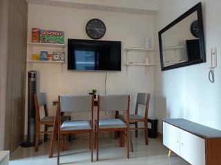 Shore 2 Residences high speed Internet walking distance to MOA and IKEA - Manila - 5