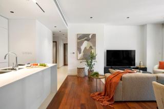 Experience City Walk - Spacious Haven - 2 Bedroom plus Maid's Room - Dubai - 4
