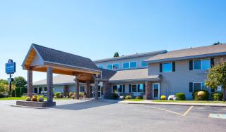 AmericInn by Wyndham Rhinelander - 1