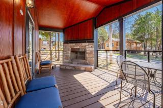 Cabin 1 Indian Point near SDC, Table Rock Lake, Marinas, & Branson - Branson - 4