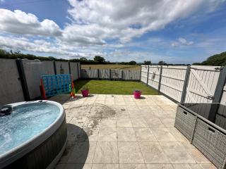 Dwylig Isa Holiday Cottages - Rhuddlan - 2