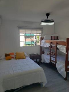 Los Robles - 1
