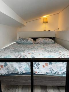 Love wins Montmartre - 2