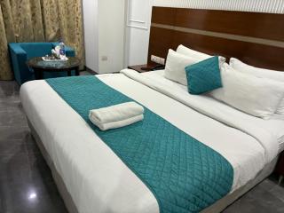 Asian Suites IFFCO Metro Station Gurugram - 6