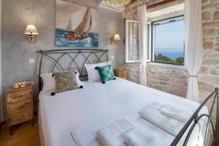Nostradamus Castle Room - - 0