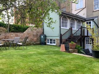 Grand 1 bed Georgian Suite at Florence House, in the heart of Herne Bay and 300m from beach - Herne Bay - 3