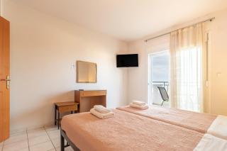 PROPERSTAY 107 - Villa Sea View Polychrono - 6