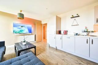 Spacious 5-bedroom modern apartment by Wembley - Brent - 9