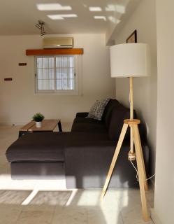 Sunny 2 bedroom flat in Engomi - Engomi - 4