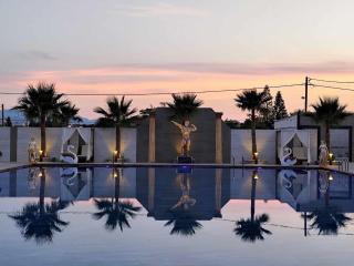 Paradice Hotel Luxury Suites-Near zorbas Beach-FREE Breakfast - 7