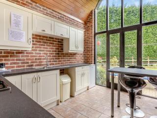 Clamp Farm Barn - Stowmarket - 3