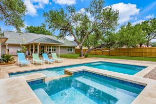 Spacious 5 BDRM Home Mins to Wineries with Private Pool and Hot Tub! - Johnson City - 7
