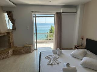Aqua Apartments - Loutra Oraias Elenis - 4