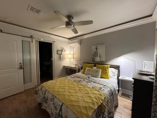 Caroles Classy Casitas - Palm Desert - 4
