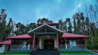 Kattegadde Homestay - Swimming Pool and Rooms with Private Balcony By Dazzle Destinations - Chikmagalur - 7