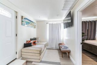 Cozy 2 bdrm Home in the Heart of SCV near Six Flags - 5