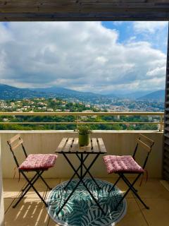 Cosy studio avec parking et vue féerique - Nice - 0