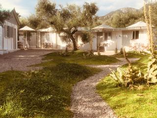 Barreira Beachfront Rooms 7 - Kalamata - 2