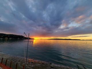New Utsalady Beach House Camano Island - 9