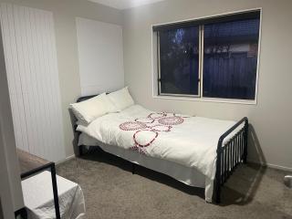Quiet and comfortable - Hamilton - 8