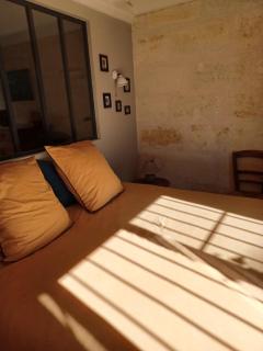 L'échoppe sur la place - 1