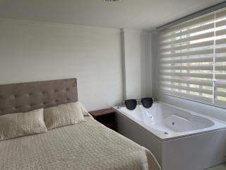 HOTEL CAMELIA REAL BRICEÑO - 8