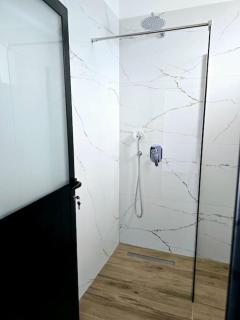 Ambelas Getaways - Himare - 1