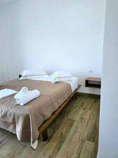 Ambelas Getaways - Himare - 8