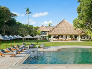 Villa Atas Ombak - Seminyak - 0