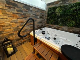 BASTINAZO ALOHADREAM - EXCLUSIVO - Design Suite Luxury Love and Spa - Jacuzzi y Sauna Privados - 3