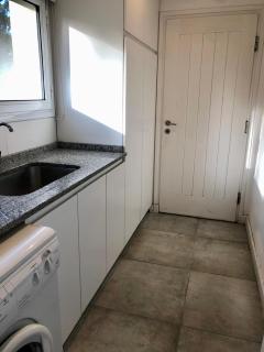 Moderna y cálida casa en el Bosque Peralta Ramos para relajarse y disfrutar de la Naturaleza en Mar del Plata - Mar del Plata - 1