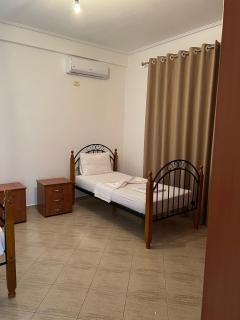 Natasha's Apartments - Sarandë - 5