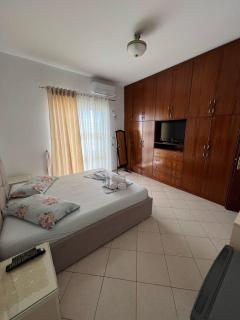 Mero Apartment - Sarandë - 1