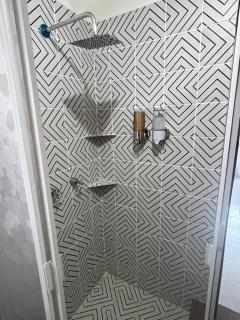 Moderno y céntrico departamento - 7