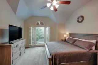 Haven - Med Center Six Flags SeaWorld San Antonio New - 8